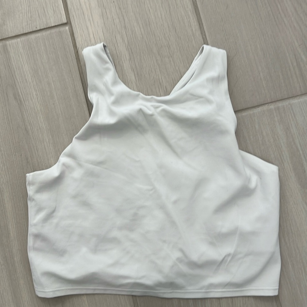 Athleta conscious crop